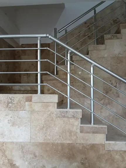 اجرای نرده آلومینیومی